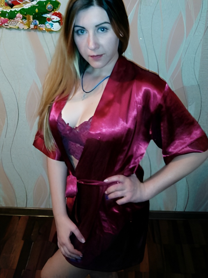 Ксения привлекальеная девушка из Мончегорска цена от 2000 руб