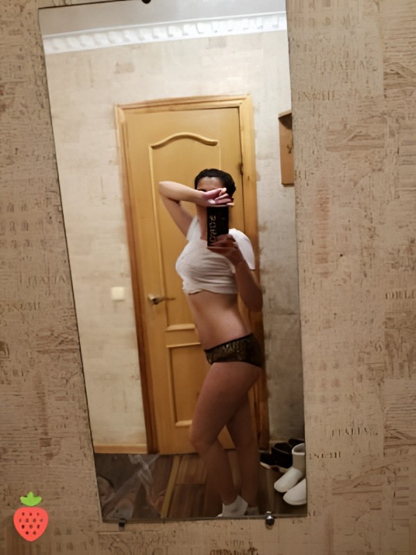 Алевтина привлекательная девушка из Мончегорска цена от 2500 руб