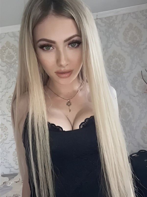 Вероника привлекательная девушка из Мончегорска цена от 5000 руб