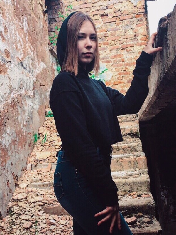 Елена привлекательная девушка из Мончегорска цена от 3500 руб