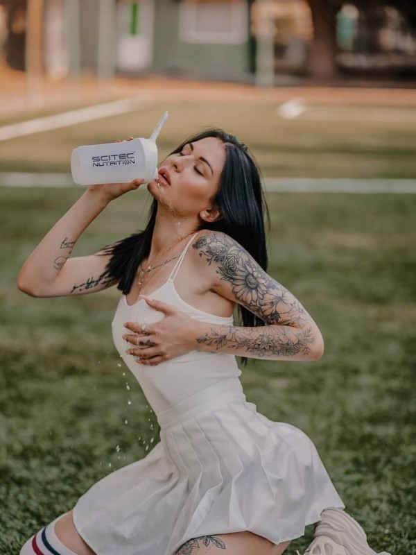 Жасмин привлекательная девушка из Мончегорска цена от 6000 руб