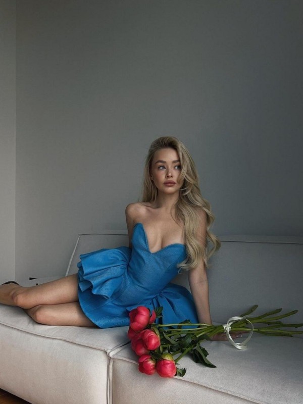 Катерина привлекательная девушка из Мончегорска цена от 4000 руб